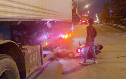 Hai người đàn ông bị xe container cán tử vong ở TP.HCM