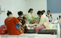 Rét kéo dài khiến nhiều người già, trẻ nhỏ nhập viện, số ca biến chứng tăng