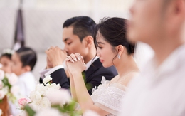 Đám cưới tại nhà thờ của Khánh Thi - Phan Hiển: Cô dâu bật khóc nói điều khiến ai cũng xót xa
