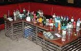 Từ quán bar về, chồng thấy vợ chân tay lạnh rồi tử vong nghi sốc ma túy