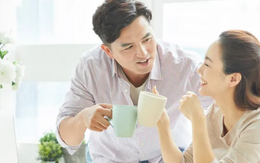 Được giới thiệu cho anh chàng giàu có, tôi choáng khi biết nghề nghiệp của anh
