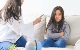 Năm điều KHÔNG ở bố mẹ khiến con thui chột sự tự tin, mất tập trung, gặp vấn đề trong giao tiếp xã hội