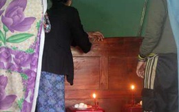 Không được chồng bồi thường hậu ly hôn, người mẹ "ác quỷ" trút hận thù lên 2 con