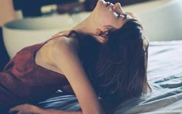 Sợ lộ yếu điểm này trước mặt chồng nhưng khi được chạm tới, 99 % phụ nữ đều lập tức "tan chảy" trong tay chàng