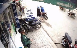 Nhiệt tình chỉ đường, nam sinh viên rơi vào bẫy, mất xe máy trong vòng 10 giây