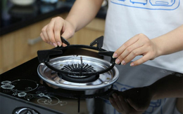 Giá gas tăng cao, nhiều người chuyển sang dùng bếp điện