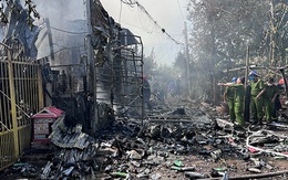 Cháy lớn ở miền Tây, khói lửa cuồn cuộn kèm tiếng nổ vang trời