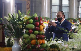 Chủ tịch nước viếng tang Phó Chủ tịch TP.HCM Lê Hòa Bình