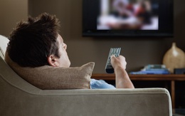 Thói quen cực hại cho trí não: Nhiều người trẻ làm mỗi tối mà không biết