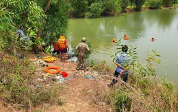 Sau chầu nhậu, người đàn ông chìm dần xuống hồ trước sự bất lực của bạn bè