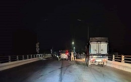 Ô tô va chạm với xe đạp, thiếu niên 14 tuổi tử vong