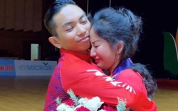 Chồng trẻ Phan Hiển giành 3 HCV ở Sea Games 31, Khánh Thi khóc nức nở
