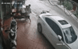 Người phụ nữ nhận 'mưa gạch đá’ vì pha nhặt được tiền rơi chiếm ngay tức khắc