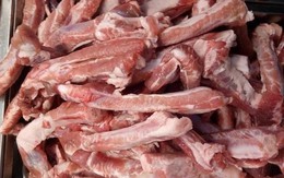 Sườn que siêu rẻ, giá 35.000 đồng/kg tràn ngập thị trường