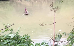 Ô tô rơi xuống hồ thủy điện, phó hiệu trưởng trường cấp 3 tử vong