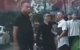 Diễn biến mới nhất vụ 2 gã đàn ông đánh nữ tài xế sau va chạm: Nạn nhân không hòa giải, chuyển hồ sơ lên công an quận