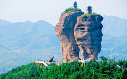 Núi "sinh đôi" độc đáo ở Trung Quốc: Có 2 bảo tháp nghìn năm vững chãi sau địa chấn, sự tồn tại vẫn còn là ẩn số