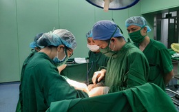 Phẫu thuật thành công khối u xơ tử cung to như thai 5 tháng