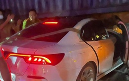 Ôtô tông trực diện xe đầu kéo, 2 người chết