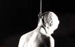 Bố vợ tá hỏa phát hiện con rể treo cổ tự vẫn