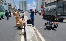 Chạy xe với tốc độ 'bàn thờ', người đàn ông đâm vào dải phân cách tử vong thương tâm