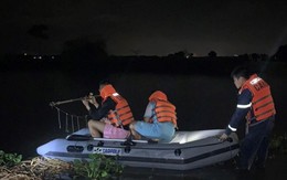 Sang nhà bà chơi, hai cháu bé đuối nước thương tâm