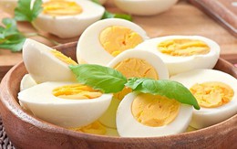 Vô tư ăn trứng mà không biết những 'đại kỵ' này có thể khiến bạn ngộ độc, kết sỏi trong phổi
