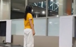 Thêm một trường hợp du khách leo lên băng chuyền để quay TikTok