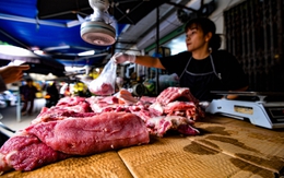 Nghịch lý bát phở 60.000 đồng, đắt hơn 1kg thịt lợn ngoại