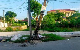 Nam thanh niên đi phân khối lớn với tốc độ 'xé gió', tông thẳng vào cột điện tử vong