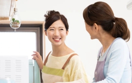 Tôi luôn nghĩ bố mẹ chồng ghét tôi, cho đến khi vô tình nghe được điều này