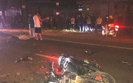 Va chạm khi đi xe máy ngược chiều, 2 thanh niên tử vong tại chỗ