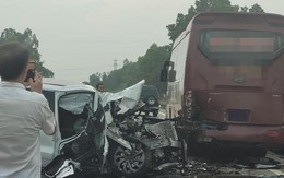 Ô tô con va chạm xe khách, 2 người thương vong