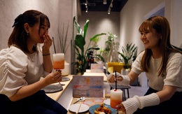 Nhật Bản khuyến khích uống rượu, nhưng giới trẻ không muốn