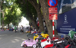 Không gian đi bộ hồ Hoàn Kiếm: Tấp nập dịch vụ cho thuê xe điện trẻ em trên tuyến phố không được kinh doanh, buôn bán
