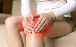 Người trẻ đã mắc bệnh xương 'lạo xạo', bác sĩ chỉ ra hai thói quen ít ai ngờ tới