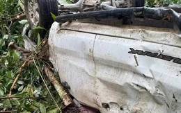 Xe ôtô bán tải lao xuống vực sâu, 3 người thương vong