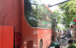 Người đàn ông bị xe khách cán tử vong ở TP.HCM