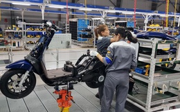 VINFAST xuất xưởng lô xe máy điện thông minh bản EVO200