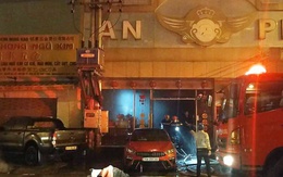 Kinh hoàng cháy quán karaoke ở Bình Dương