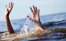 Hai bé trai 5 tuổi tử vong khi ra sông chơi