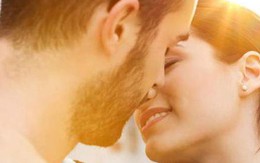 9 lợi ích sức khỏe tuyệt vời của nụ hôn ít được biết đến