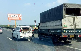 3 ôtô tông liên hoàn trên cao tốc TP.HCM - Trung Lương