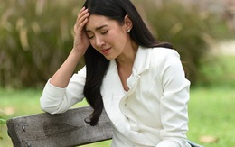 Rơi nước mắt khi thấy thứ bên trong túi quà Tết của em chồng cũ
