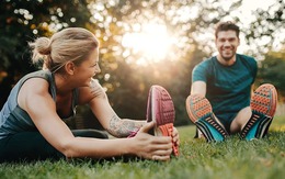 Lối sống tốt cho 2023: Ngủ sớm, di chuyển nhiều hơn, ăn ít đi