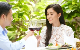 
Đi xem mắt, nghe anh chàng hồ hởi khoe "điểm mạnh" của bản thân mà tôi choáng