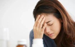 Tôi rơi vào bước đường cùng, em chồng lập tức trả nợ giúp