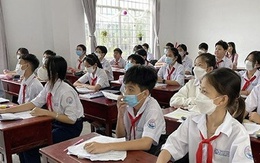 Học sinh khối lớp 11 ở Kiên Giang đột nhiên bị hoãn thi học kỳ 1
