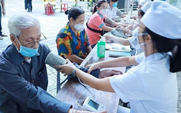 Trung bình người cao tuổi ở Việt Nam mắc nhiều bệnh kết hợp, chi phí điều trị cao gấp 8-10 lần người trẻ