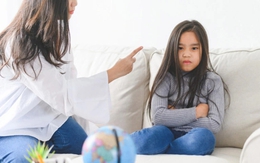 10 câu cha mẹ nói với con lúc tức giận khiến chúng tổn thương suốt đời